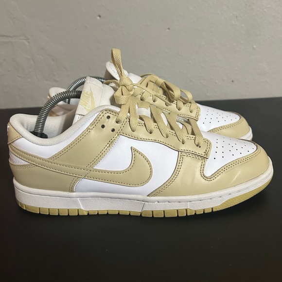 Nike dunk low retro BTTYS #DVO833–100 colors, tan and white size 8.5men’s - Picture 2 of 7